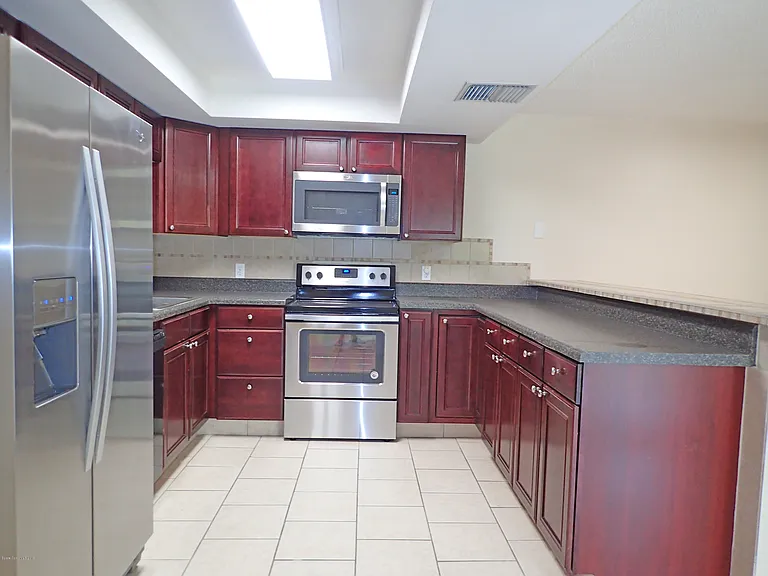 243 Ocean View Ln — Photo 9