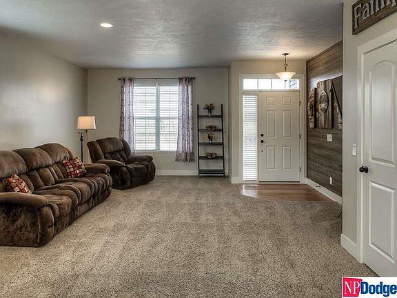 4th image of 1905 Oriole Dr