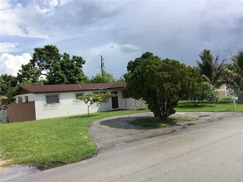 1st image of 641 NW 179th St