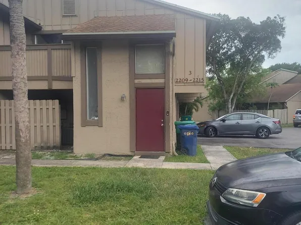 2215 NW 56th Avenue #3-e, Lauderhill, FL 33313