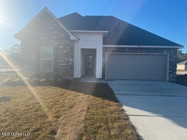 13311 Southern Pine St, Gulfport, MS 39503