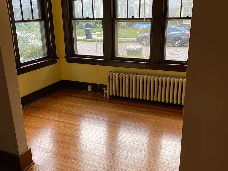 837 Forest Ave — Photo 7