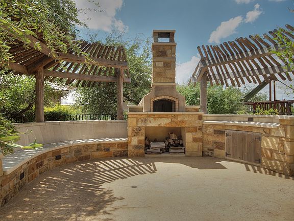 4th image of 4317 Vail Dr