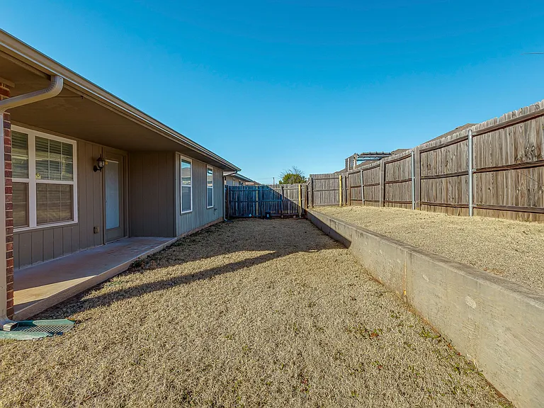 3624 Green Apple Pl — Photo 32