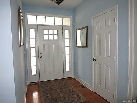 2nd image of 348 Havenwood Ln