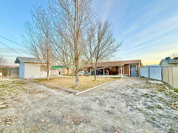 3rd image of 685 Brent Dr