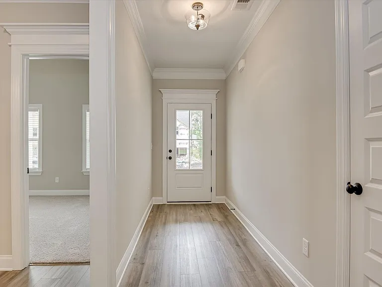 136 Tanager Ln — Photo 5
