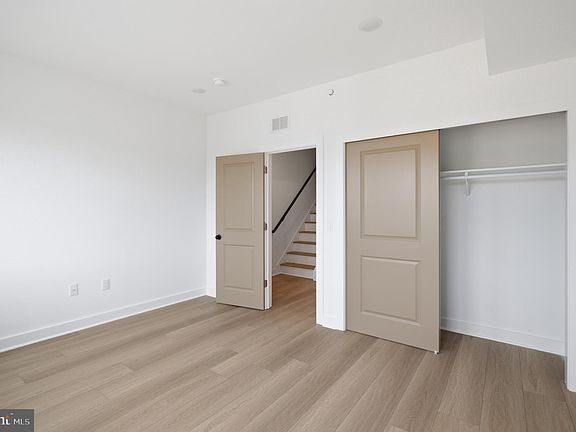 4th image of 2503 N 12th St #2