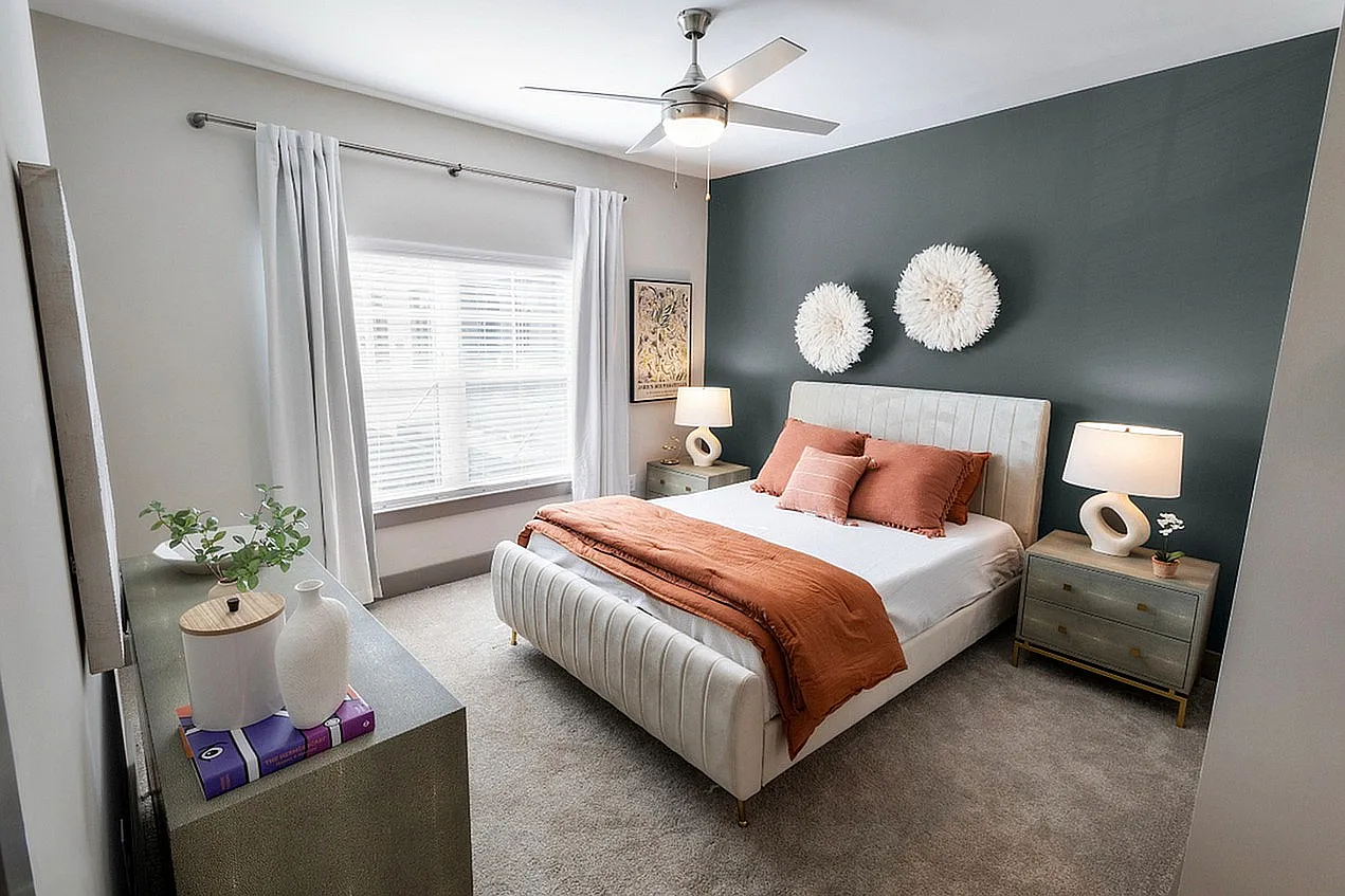 The Perry Residences — Photo 4