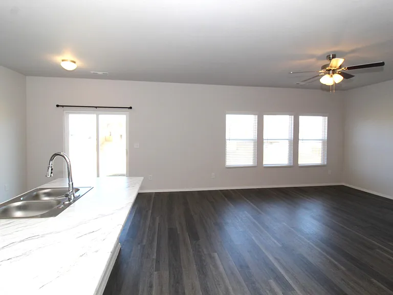 3321 Gulley Ln — Photo 6
