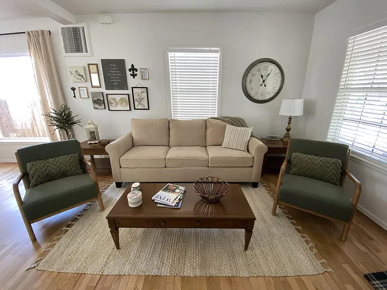 1221 E Boulder St — Photo 3