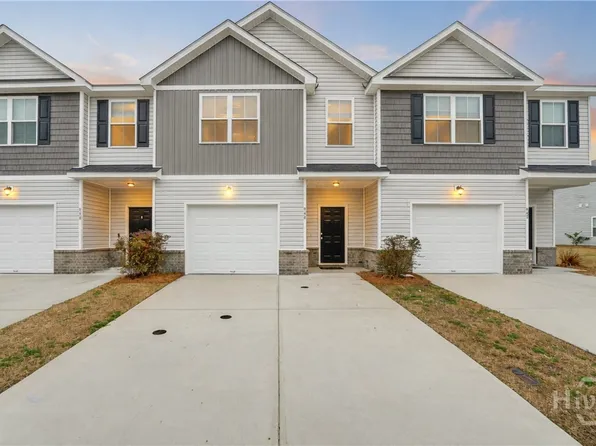 545 Governor Treutlen Cir, Pooler, GA 31322