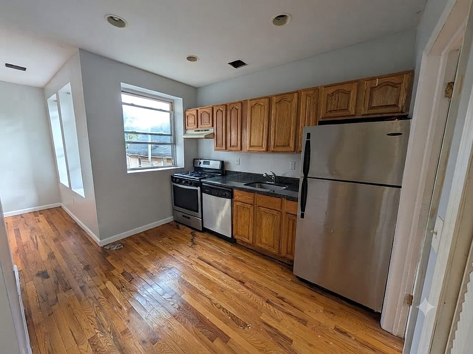 1st image of 223 Hawthorne Ave APT 3B