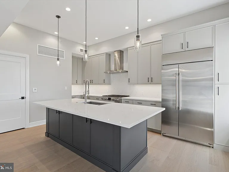 50 N Main St #302 — Photo 5