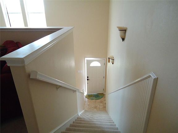 3rd image of 4017 Acushnet Dr APT E