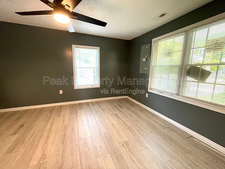 509 Stokes St — Photo 4