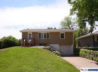 3801 Young St, Omaha, NE 68112