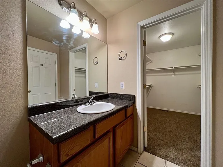 2149-2155 Skyler Dr — Photo 12