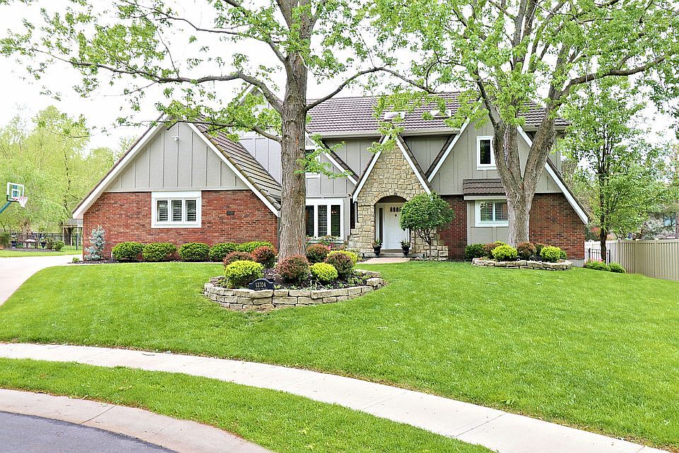 1st image of 12704 Eaton Cir