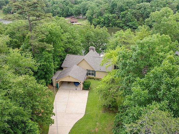 3rd image of 15801 Lake Hills Dr
