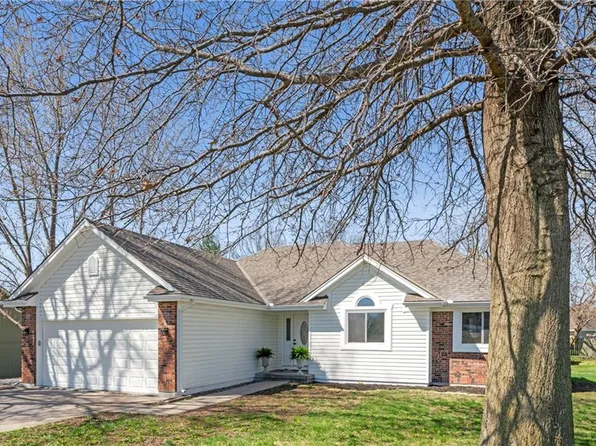304 E Concord Dr, Plattsburg, MO 64477