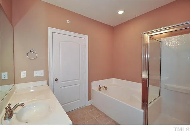 3810 Lunceston Way #305 — Photo 16
