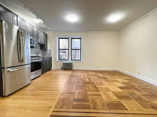 Rented by Bruma Realty LLC | media 6