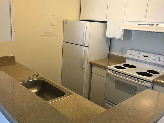 4th image of 6748 S Webster St #5-104