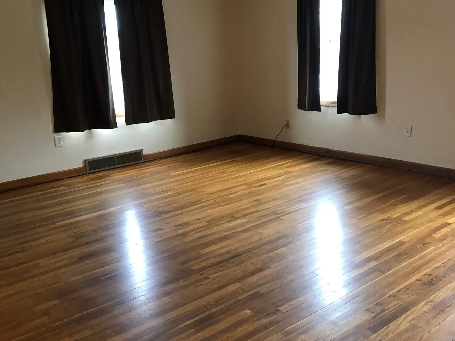 1 bed, 900 sqft, $850 — Photo 3