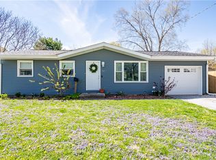 521 N Lincoln St, Sullivan, IL 61951