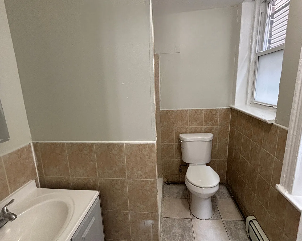 3 bed, $1,925 — Photo 2