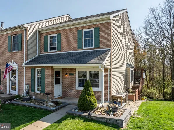 1120 Valley Stream Dr, Perkiomenville, PA 18074