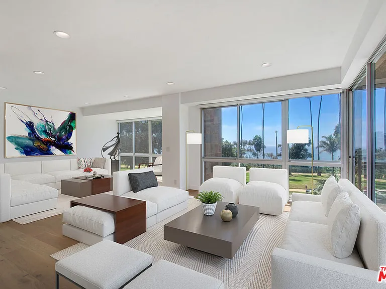 515 Ocean Ave #402S — Photo 4