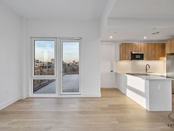 3rd image of 80 Linden Blvd #8K