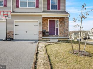 4884 Mount Vernon St, Temple, PA 19560