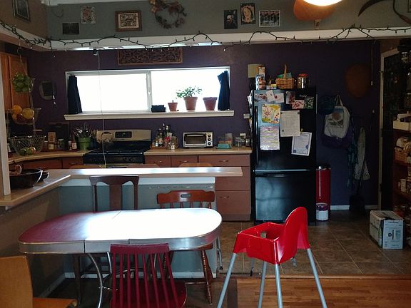 4th image of 1829 Fir St NE