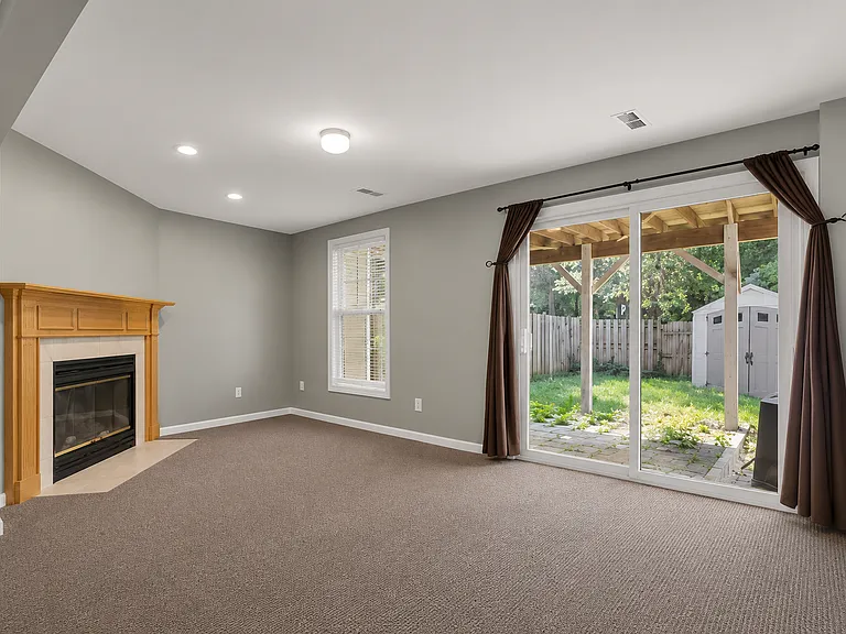 703 Herndon Woods Ct — Photo 24