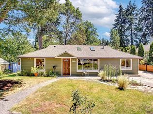 18322 9th Ave NE, Seattle, WA 98155