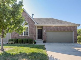 15733 W 62nd St, Shawnee, KS 66217