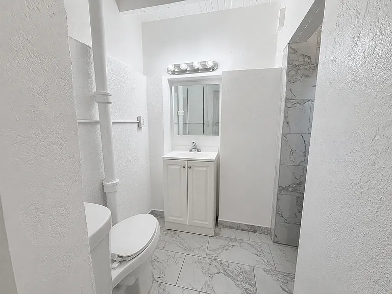 2955 N Cherry Ave #2 — Photo 8