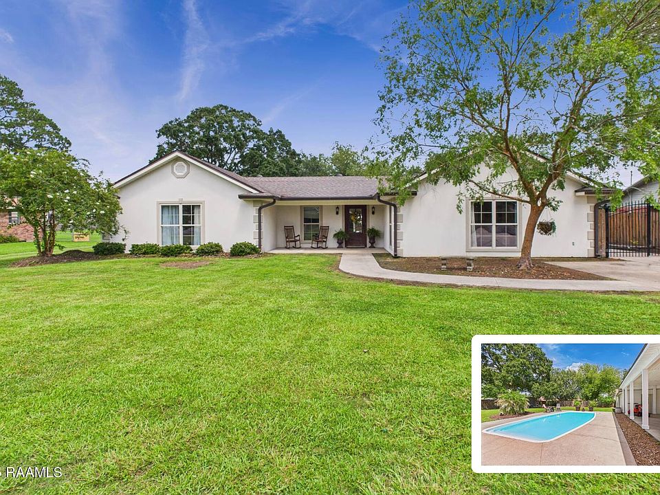 1st image of 143 Plantation Dr