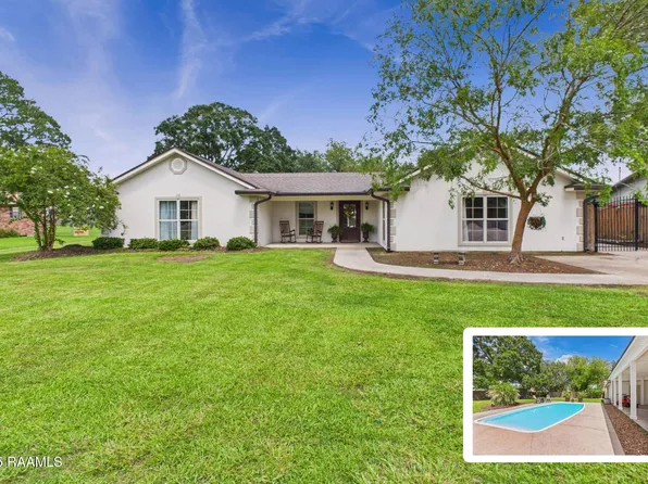 143 Plantation Dr, New Iberia, LA 70563