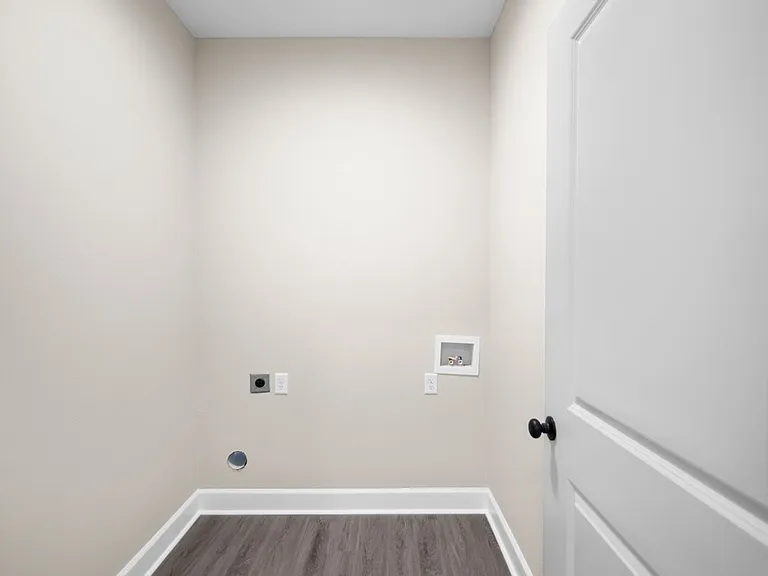 1523 S Cedar St — Photo 42