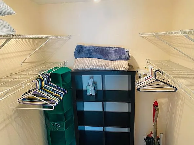 464 N Paula Dr #211 — Photo 36