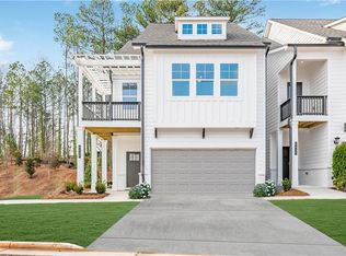 1393 Halpern Dr, Kennesaw, GA 30144