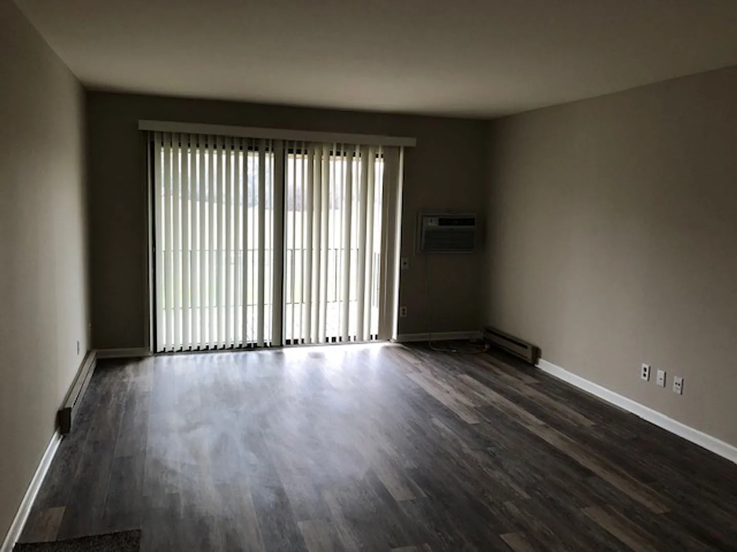 Grandview Apartments — Photo 4