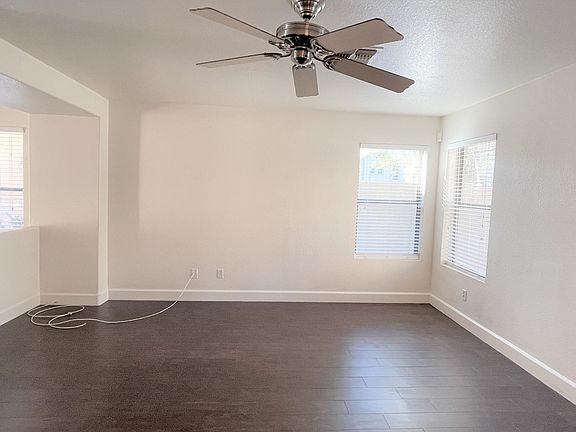 3rd image of 9518 N 82nd Ln