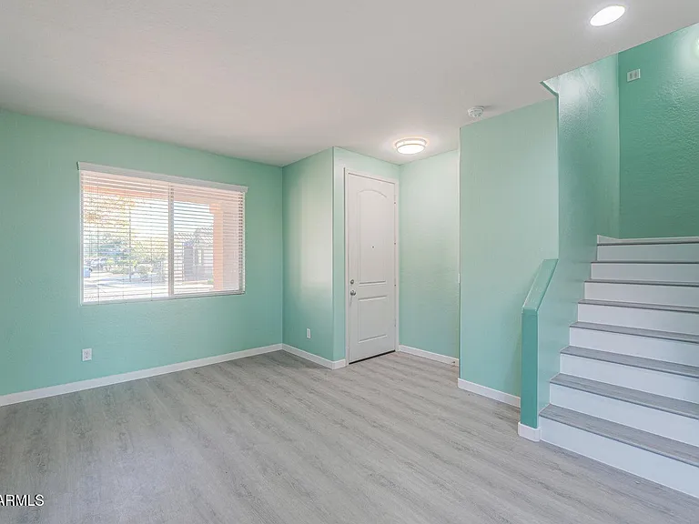 4722 S 238th Ln — Photo 16