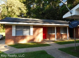 426 Forest Ave, Pineville, LA 71360