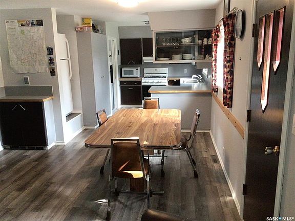 5th image of 121 2nd AVENUE S